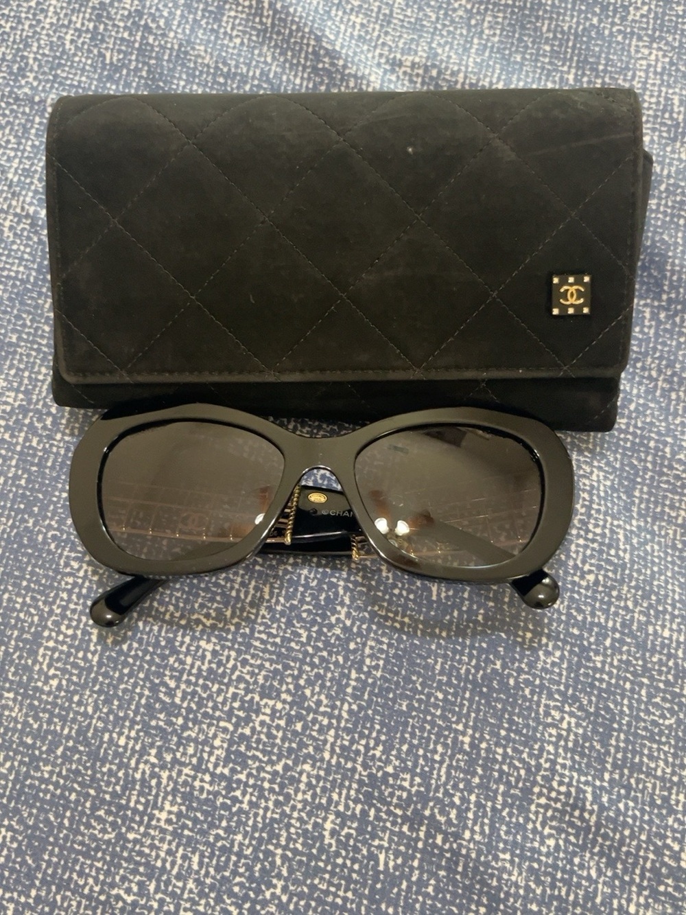 CHANEL Black Gold CC Logo Lattice Oversized Sunglasses 71711 + Case RARE